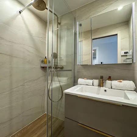 Lägenhet Luxury Equinox 3 Bedrooms