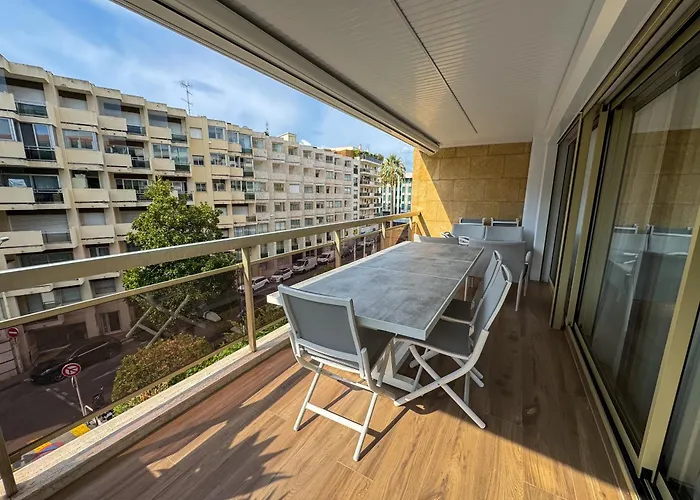 Luxury Equinox 3 Bedrooms Lägenhet