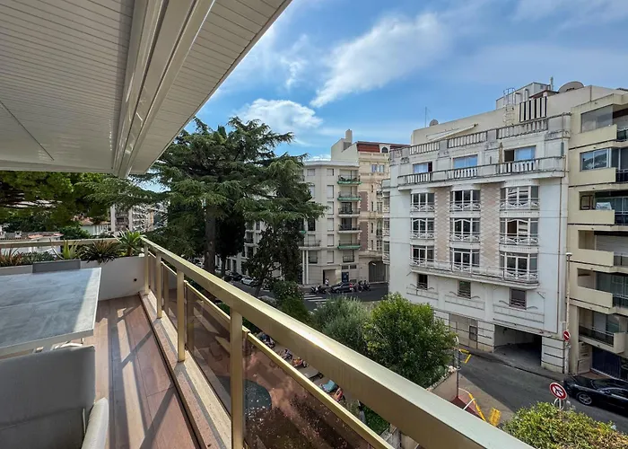 Luxury Equinox 3 Bedrooms *