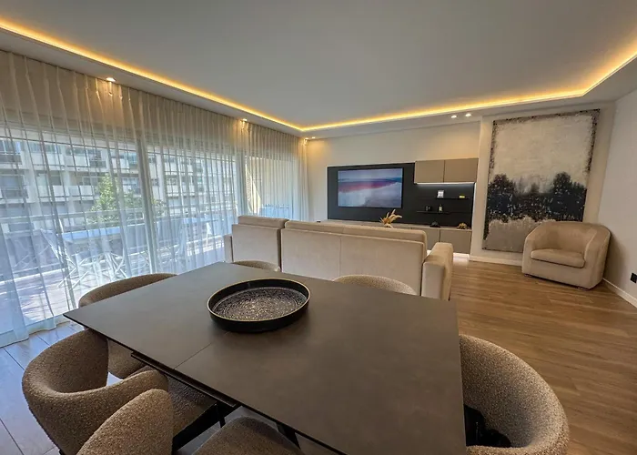 Lägenhet Luxury Equinox 3 Bedrooms