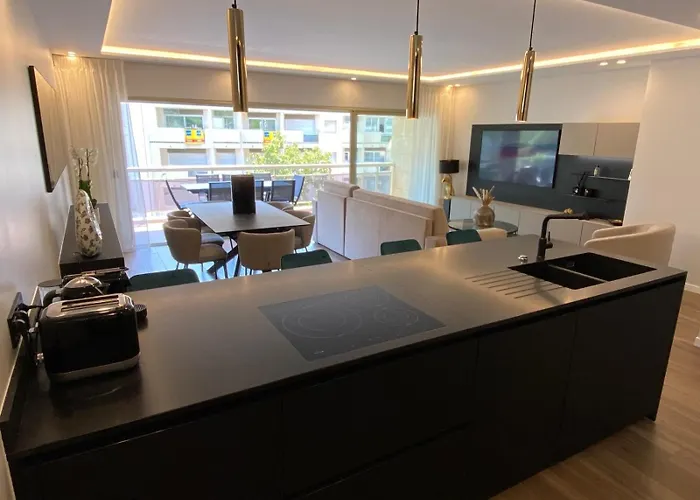 Luxury Equinox 3 Bedrooms * Cannes