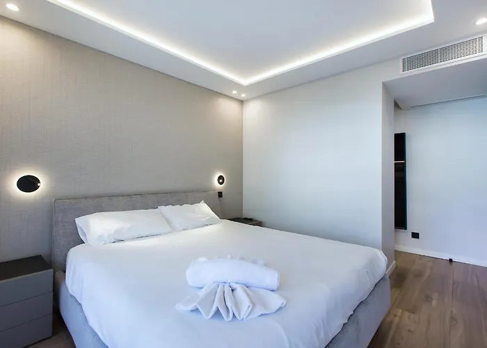 Luxury Equinox 3 Bedrooms Apartman Cannes